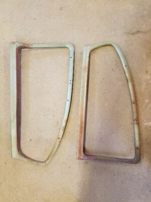 1953 CHRYSLER WINDSOR CLUB COUPE 1/4 WINDOW GARNISH MOULDINGS TRIMS - Image 1 of 4