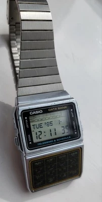 Casio DBC-610 (676) banca dati vintage perfettamente funzionante bella  - Immagine 1 di 4