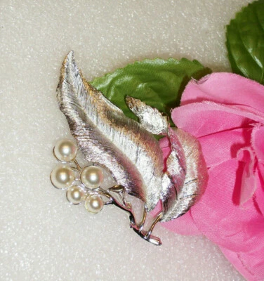Vintage SARAH COVENTRY Double Leaf Brooch Pin w/Faux Pearls  - Image 1 of 4