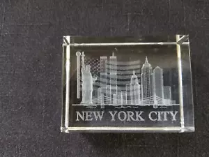 New York City Skyline Laser Etched Glass Paper Weight New in Box 3 in x 2.5 In - Picture 1 of 4