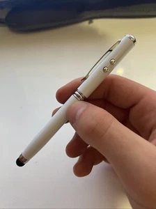 Mini Red Led Pointer For Cat Training And Torch With Pen - Picture 1 of 4