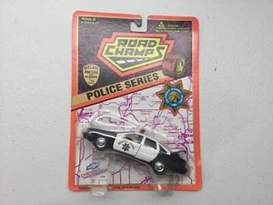 Road Champs - Police Series California Highway Patrol 1/43 Diecast - Picture 1 of 2