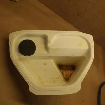 Caixa compartimento de armazenamento traseiro Sea-Doo 2007-2008 GTX 155 - Imagem 1 de 3