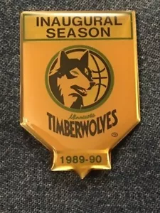 Pin Minnesota Timberwolves ~ Gran Tamaño ~ Temporada Inaugural 1989-90~NBA~Baloncesto - Imagen 1 de 2
