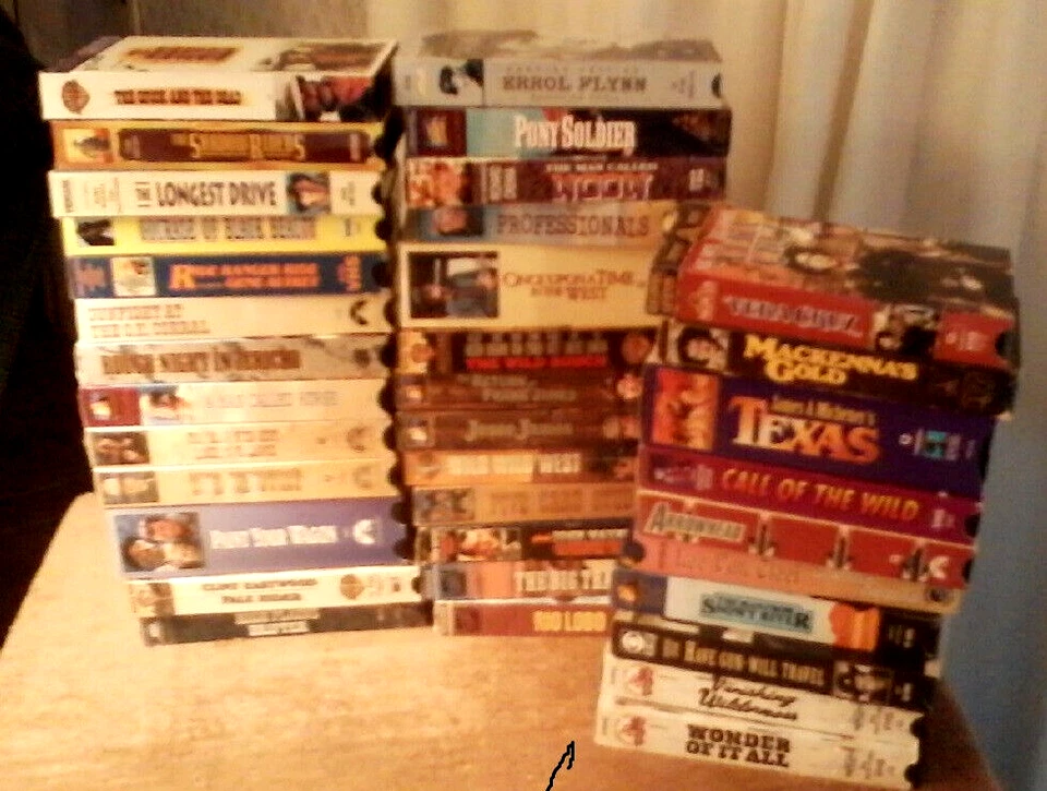 Lot of  36 WESTERN VHS Tapes  John Wayne  Clint Eastwood  Tom Selleck  + Foto 1 de 1