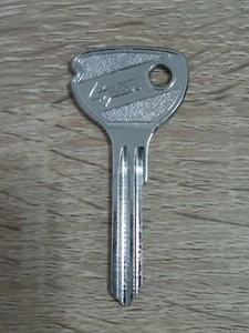 Vintage Silca YM10 Key Blank Old Car for OPEL - Picture 1 of 2