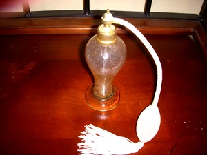 Art Deco Irridescent Pink Perfume Bottle with Atomizer Handle Knob - Picture 1 of 5