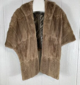 Vtg Fur Shawl Stole With Pockets R.L. Tolliver Fine Furs Columbus Ohio - Picture 1 of 13