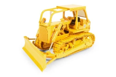 Caterpillar Cat D7G Dozer with A-Blade and Winch - CCM 1:48 Scale Model New - Image 1 of 4
