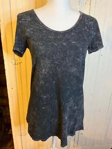 LuLaRoe mineral wash classic tee - XXS - Picture 1 of 2