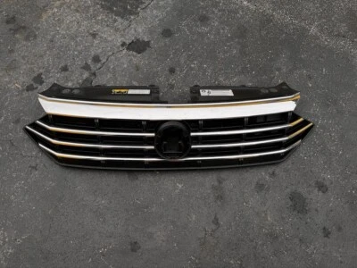 Volkswagen Tiguan 2020-2023 OEM parrilla parrilla sin emblema OEM Foto 1 de 4