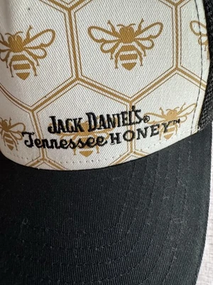 Jack Daniels Tennessee Honey Whiskey Cap Black SnapBack Adjustable Trucker Mesh - Image 1 of 4