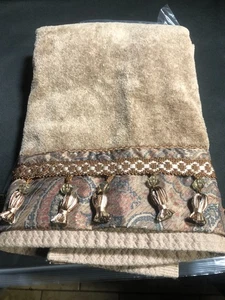 Vintage Avanti "The Avanti Look" Hellbraun mit Erdtönen & Quasten Deko Badetuch - Bild 1 von 2