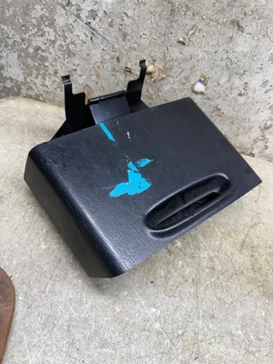 02 03 Consola portavasos trasero Lincoln Blackwood  Foto 1 de 2