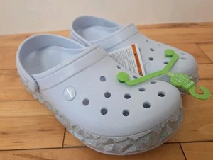 Crocs Classic Glitter Geometric Band Clogs Dreamscape Light Blue Sz J6 New - Picture 1 of 8