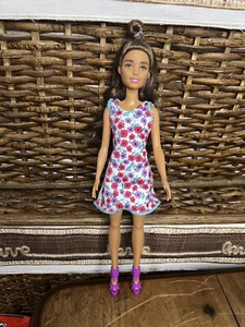 Barbie Fashionistas/Karriere Latina Rebodied Puppe - Bild 1 von 3
