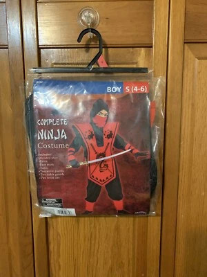 Nuevo Disfraz de Ninja Niños S Pequeño 4-6 Rojo Conjunto de 7 Piezas Foto 1 de 2