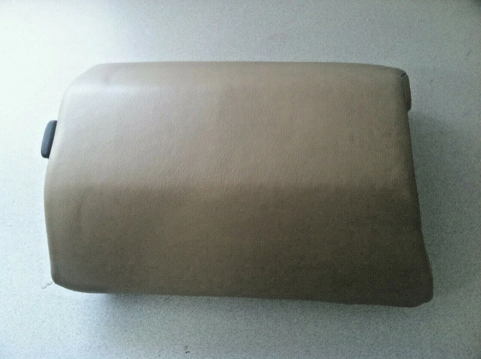 2000-2006 BMW 323Ci 325Ci 330Ci E46 ~ REAR CENTER SEAT ARMREST ~ 52208255068			 - Image 1 of 4