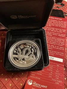 8 $ 2013 P Australien 5oz Silber Year Of The Snake mit Echtheitszertifikat & Box - Bild 1 von 3