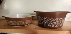 Set of 2 Vintage Pyrex Woodland Brown Casserole Dishes 471-B and 473-B - NO LIDS - Picture 1 of 21