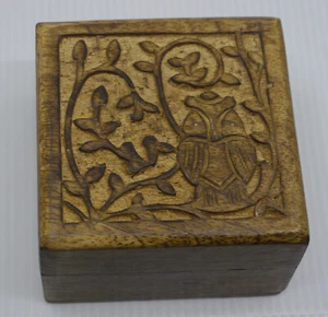 VINTAGE CARVED WOODEN TRINKET, JEWELRY BOX WITH OWL, HINGED - Picture 1 of 4