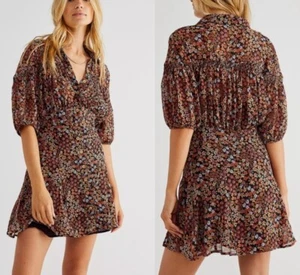 Free People Bonnie Mini Abito Taglia S Crepuscolo Ditsy Floreale Puff Mezze Maniche Trasparente - Foto 1 di 7