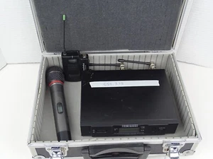 Audio Technica 3000 Series Third Generation UHF Bundle Tested NO POWER SUPPLY - Foto 1 di 24