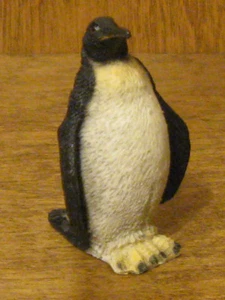 Castagna Animal Mini Figurines #415 PENGUIN, 2.25", NEW/Box From Retail Store - Picture 1 of 2
