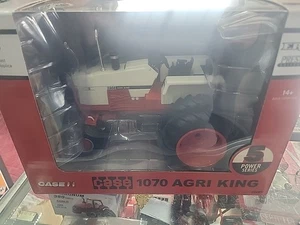 ERTL 1/16 Case 1070 Agri King Tractor, 5th in OBT Excl Power Series 44461-Reg - Picture 1 of 8