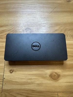 Dell USB 3.0 Ultra HD/4K Triple Display Docking Station D3100 Black Station Only - Image 1 of 4
