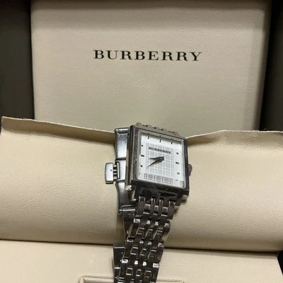 Reloj Burberry 24 mm cara blanca correa de acero inoxidable Foto 1 de 3