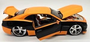 2010 Chevy Camaro SS 1:24 Diecast Model Car Kit Maisto Design Assembly Line - Picture 1 of 5