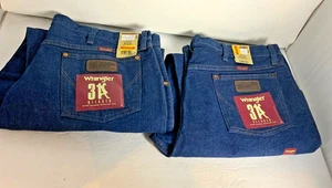 2 Stück Wrangler Herren Jeans 31 Relaxed 37x32 Neu mit Etikett - Bild 1 von 5