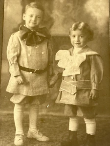 CC4 Cabinet Card Photo Boys Siblings Brothers 1890s Phillipsburg NJ - Picture 1 of 4