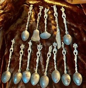 Vintage Set of 13 Italian Demitasse Spoons Renaissance Style Silver Plated Knife - Picture 1 of 12