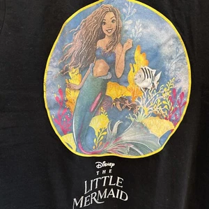 2023 Disney THE LITTLE MERMAID Adult Tee Shirt Unisex Size L Black Lg Graphic - Picture 1 of 4