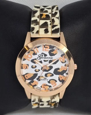 Woman's Geneva Round Gold Tone Leopard Dial Cheetah Silicone Band Watch 05 - Image 1 of 4