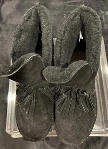 BEARPAW CHRISTIE Boot with NeverWet Women's Size 9 Black Great CONDITION! - Picture 1 of 5