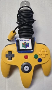 Nintendo 64 Pokemon Snap Station Yellow Controller. Blockbuster Kiosk Part Promo - Bild 1 von 2