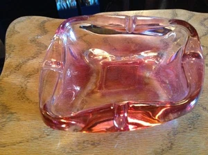 Rose-colored Ashtray By P. Loder - Picture 1 of 11