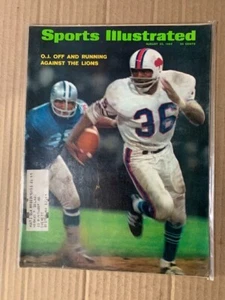 Rookie  OJ SIMPSON " wrong number jersey #36 "  Aug 25 1969 SPORTS ILLUSTRATED - Picture 1 of 1