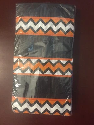 2 PAQUETES de toallas de mano para invitados Chevron de papel de 16 unidades de Halloween negras naranjas Foto 1 de 3