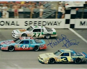 GFA Nascar Indy Daytona 500 * RICHARD PETTY * Signed 8x10 Photo R6 COA - Picture 1 of 1