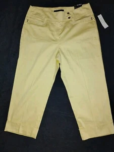 Larry Levine Yellow Women's Capri Pants  Size 8 NEW! - Picture 1 of 3