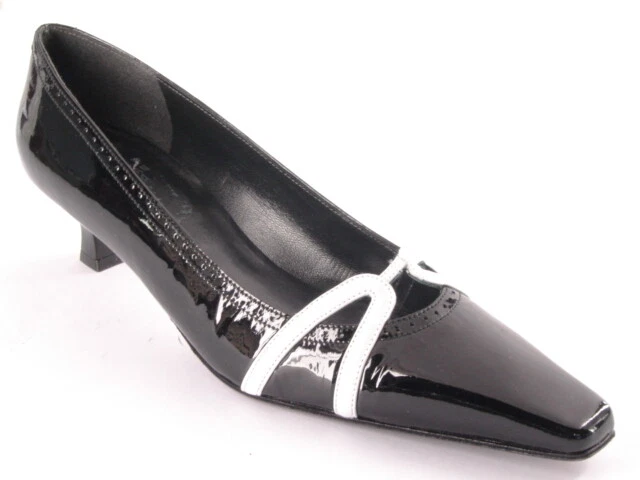New STUART WEITZMAN Women Black Patent Leather Dress Pump Kitten Heel Sz 8.5 S - Image 1 of 1
