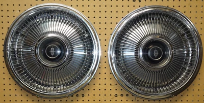 (2) Tapacubos usado OEM 15" D0VY-1130-B 1970-73 Lincoln Continental Mark III 3208SR Foto 1 de 4