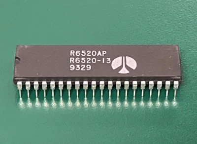 ROCKWELL ~ R6520AP ~ IC DIP40 Foto 1 de 2