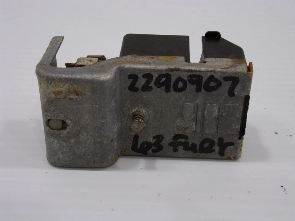 Interruptor de farol 1963 Plymouth Fury 2290907 Dodge Chrysler AMC 1962 64 - 81 - Imagem 1 de 4