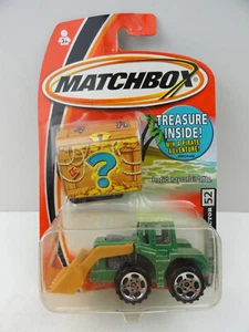 2005 Matchbox #52 Shovel Nose Tractor (Green, Treasure Inside Card) - Picture 1 of 6