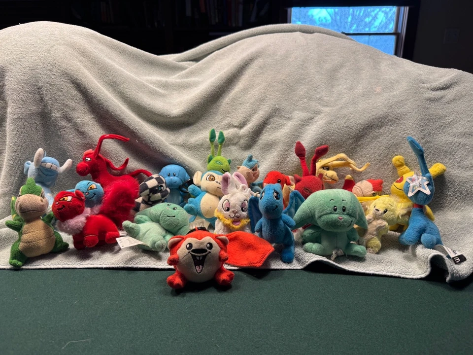 Neopets плюшевый комплект винтажная группа из 23 - Изображение 1 из 1